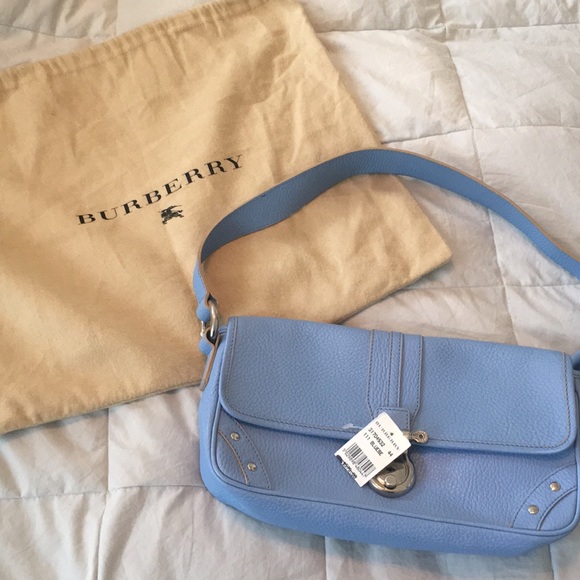 Burberry Handbags - Authentic Burberry London Leather Purse Nova Check